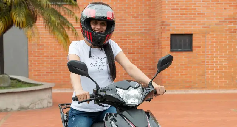 4-vehiculo-moto-experimenta-en-tu-moto-la-sensacion-de-libertada